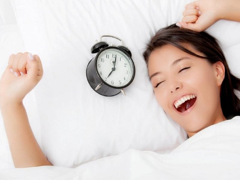 Ngủ nghỉ đúng giờ là một trong những điều chú ý trước khi thực hiện phẫu thuật
